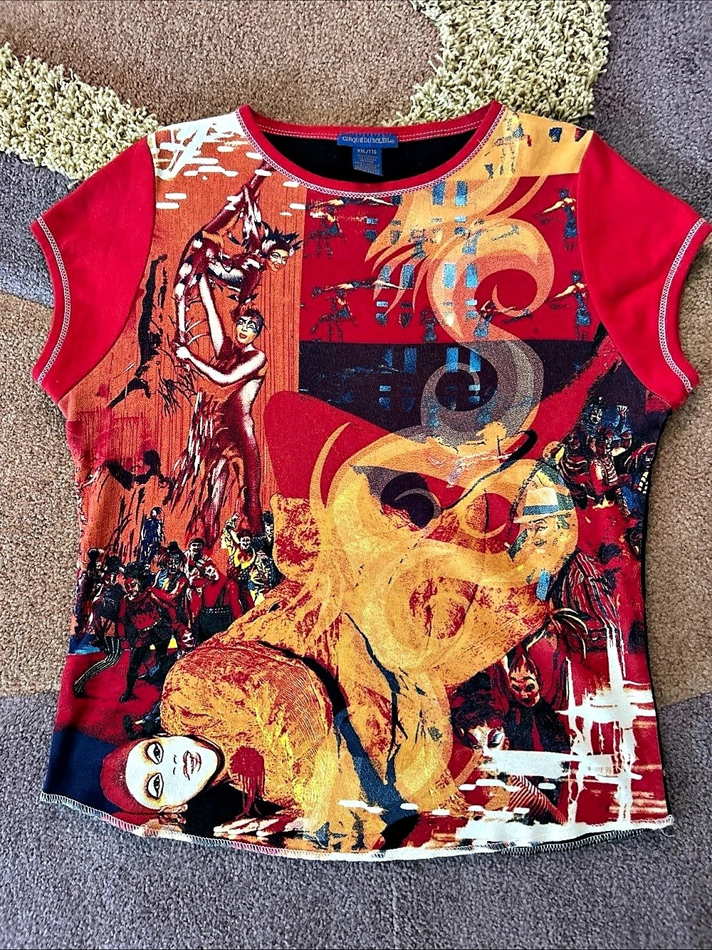 CIRQUE DU SOLEIL graphic tee Red Black Size XXL (Fits L)